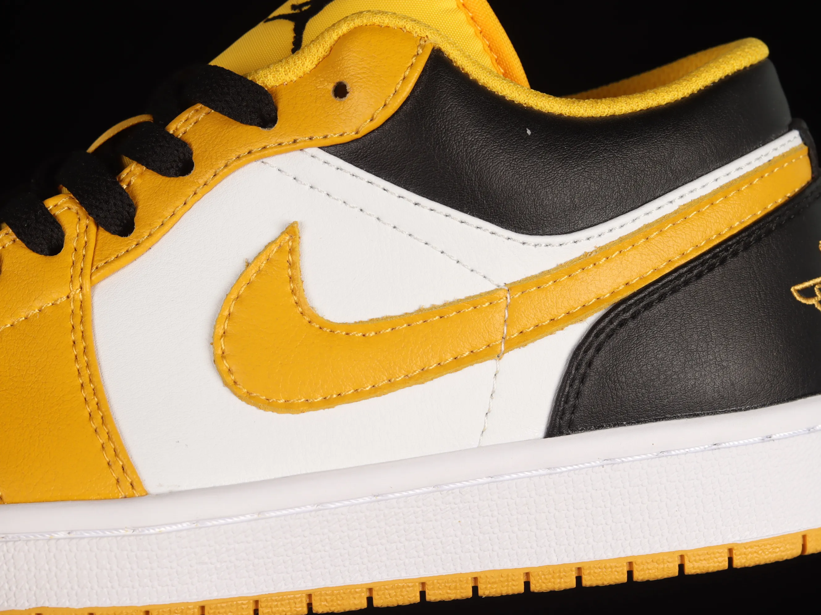All categories Air Jordan Jordan series basketball shoes Air Jordan 1 Low Z version Air Jordan 1 Low "Taxi" AJ1 Joe 1 Taxi 553558-701